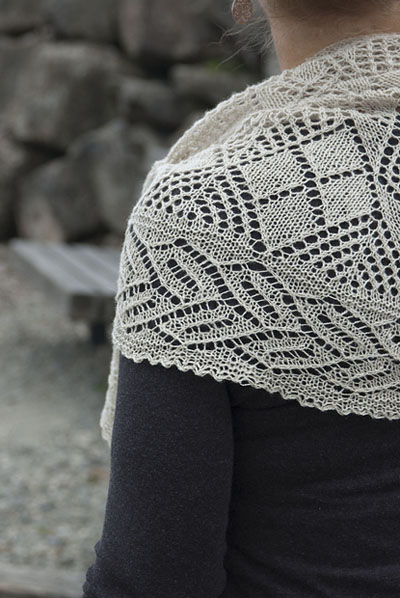 Brackenhill Shawlette